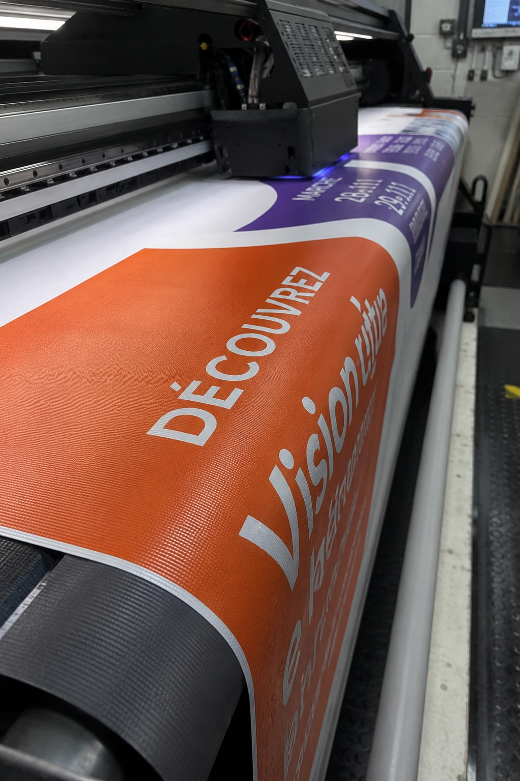 Fabrication de banderoles et bâches publicitaires sur mesure à Clermont-Ferrand