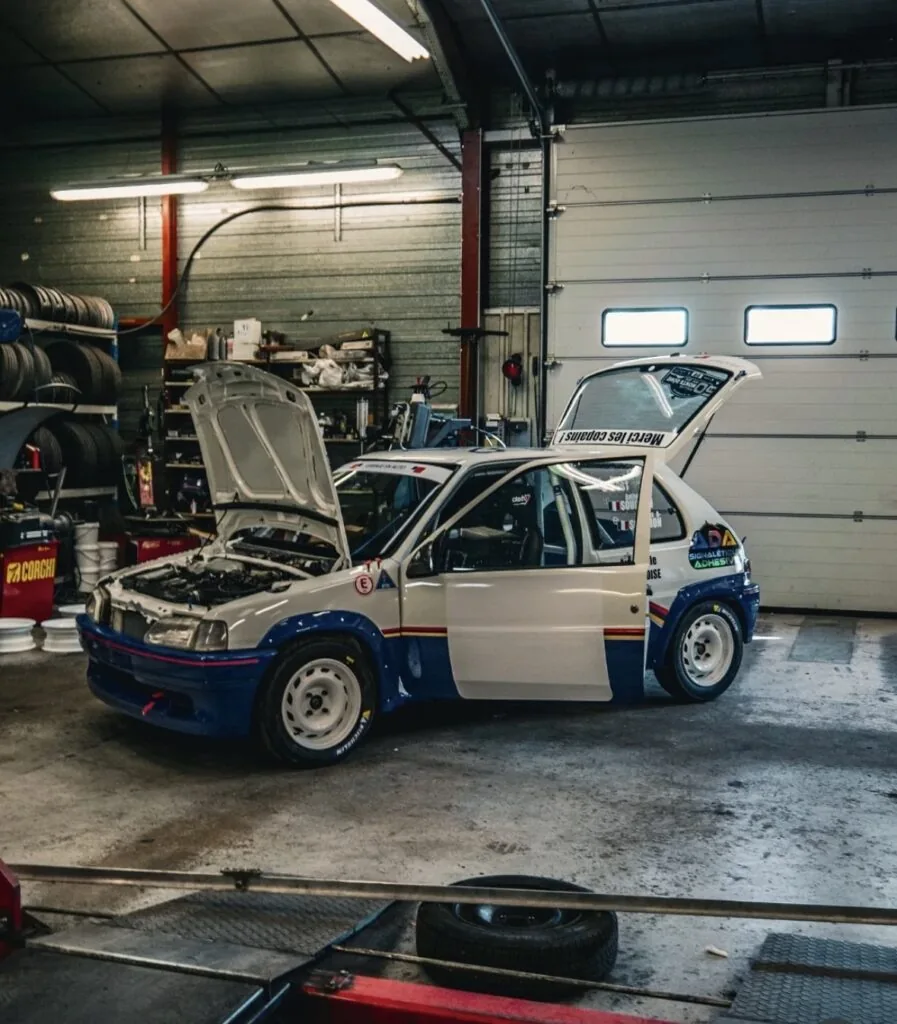 Peugeot 106 Rallye en préparation dans notre atelier