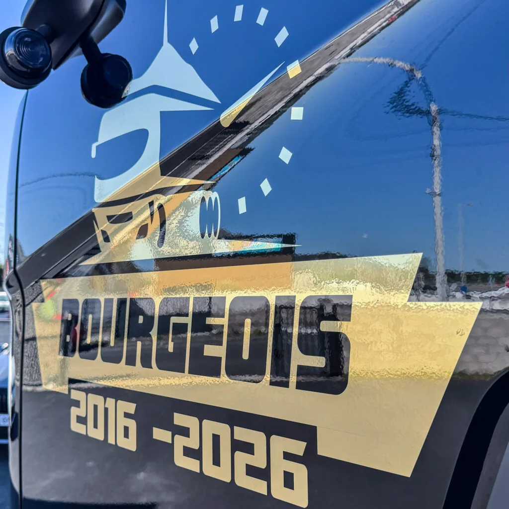 Détail du marquage personnalisé sur Scania R500 réalisé par ADA Signalétique