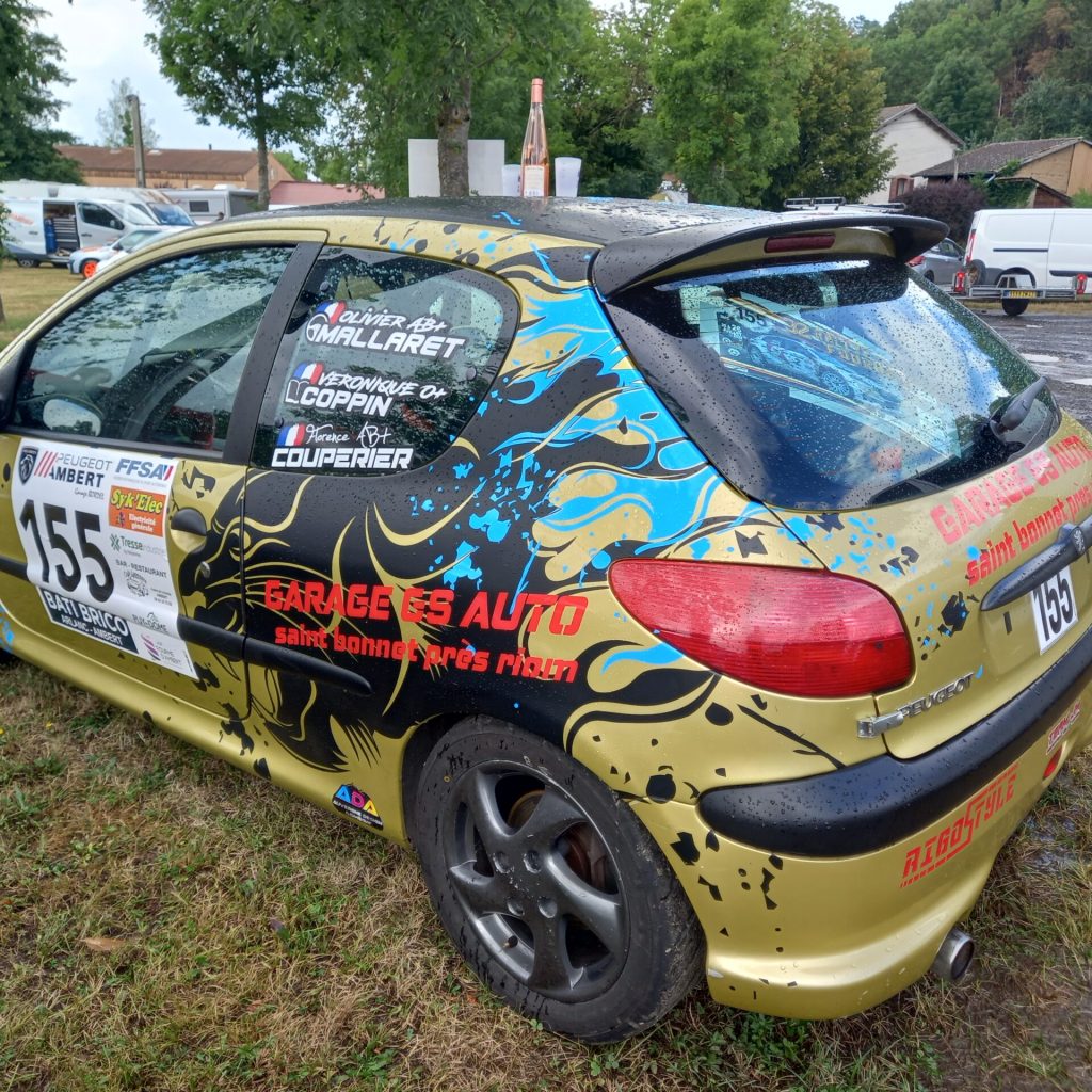 Semi covering publicitaire réalisé sur Peugeot 206 Rallye par ADA Signalétique