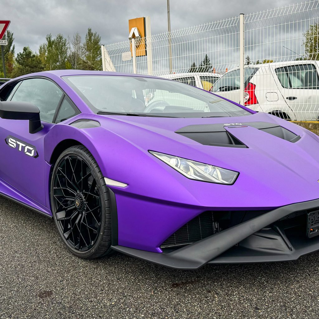 Lamborghini Huracán STO violette avec protection PPF intégrale réalisée à Clermont-Ferrand